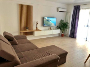 Costy's Lux Apartment  Mamaia Nord 